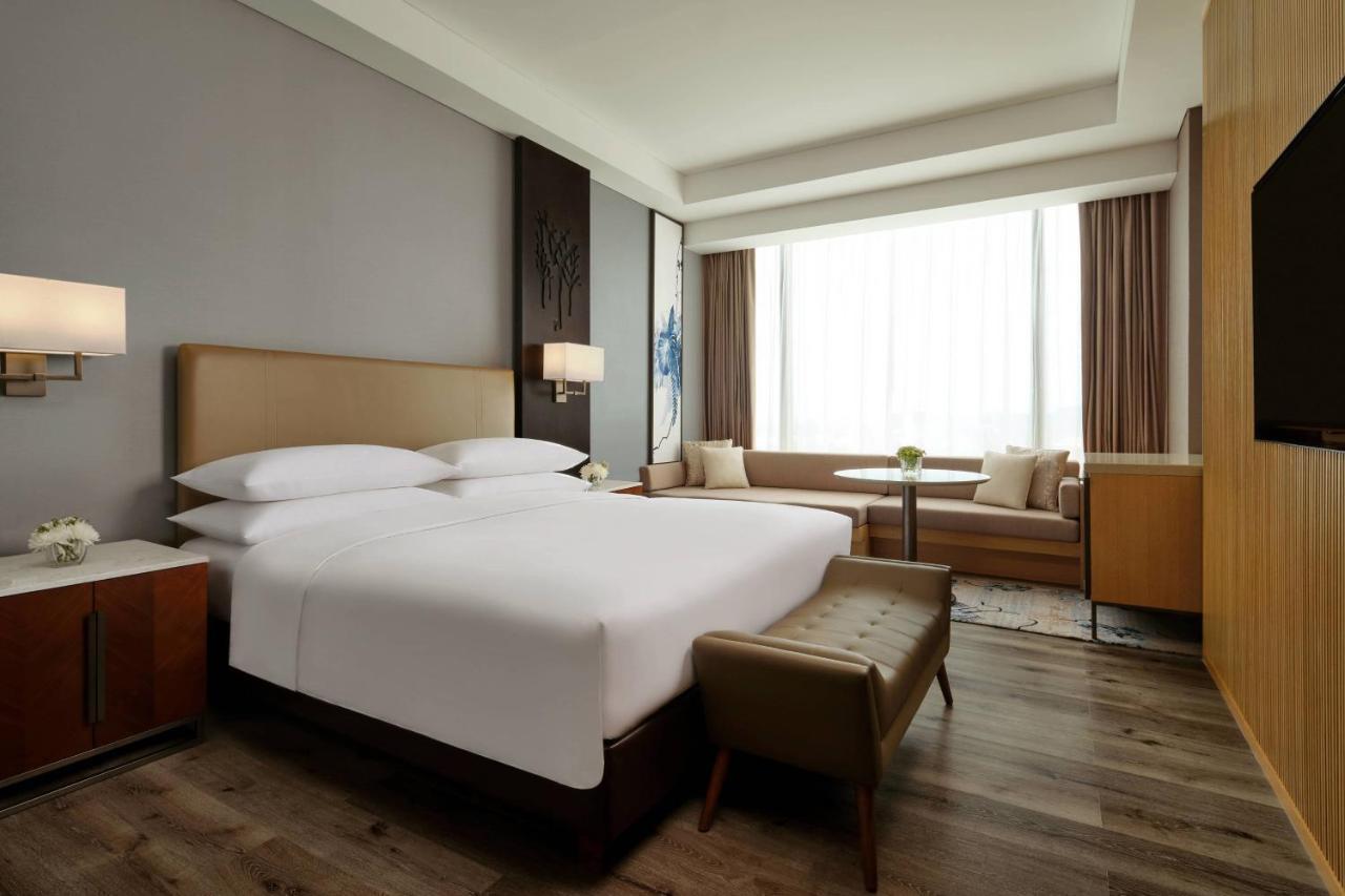 Batam Marriott Hotel Harbour Bay Nagoya Buitenkant foto