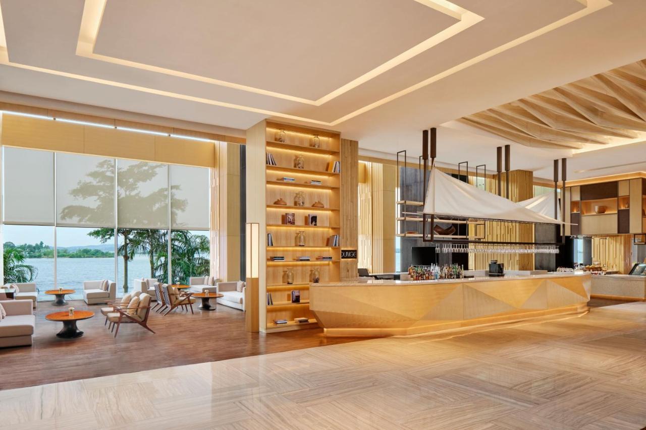 Batam Marriott Hotel Harbour Bay Nagoya Buitenkant foto