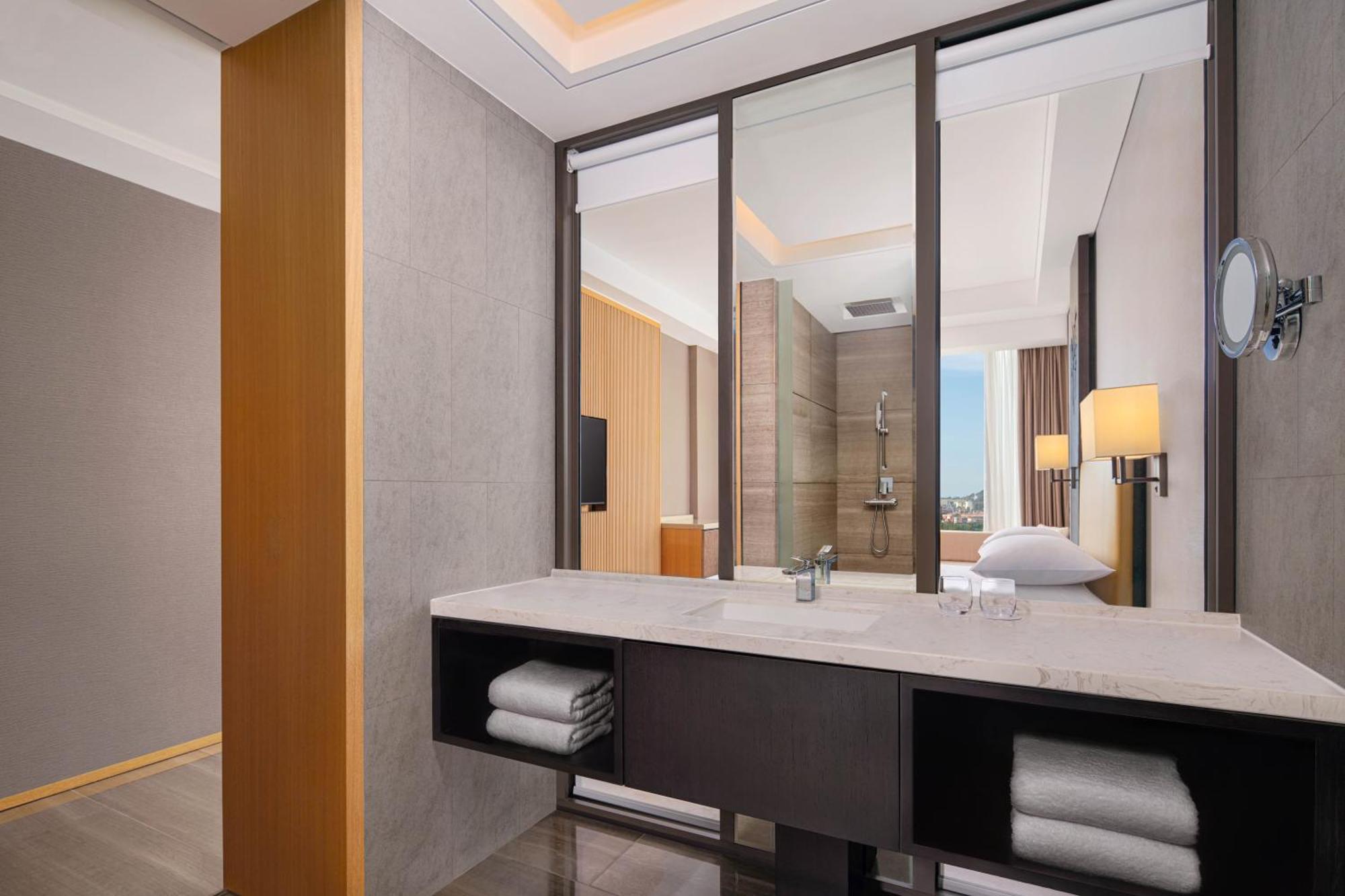 Batam Marriott Hotel Harbour Bay Nagoya Buitenkant foto